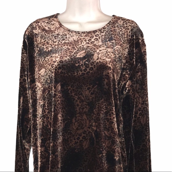 Leopard Roses Velour Top, Size XL - Picture 3 of 10